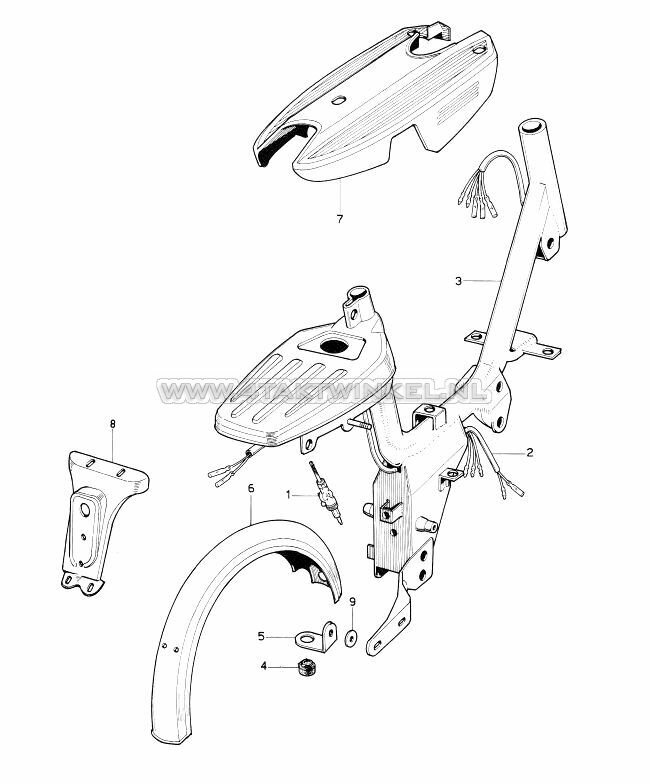 F10 - CADRE ET GARDE-BOUE ARRIERE