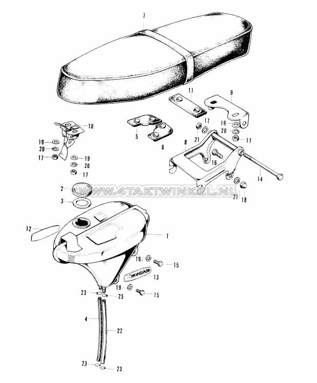 F7 - FUEL TANK AND SEAT