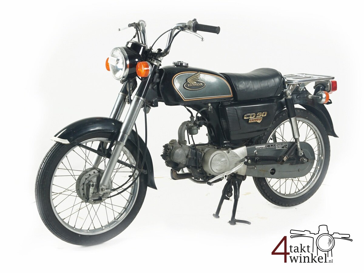 VENDU ! Honda CD90, black, 8597km