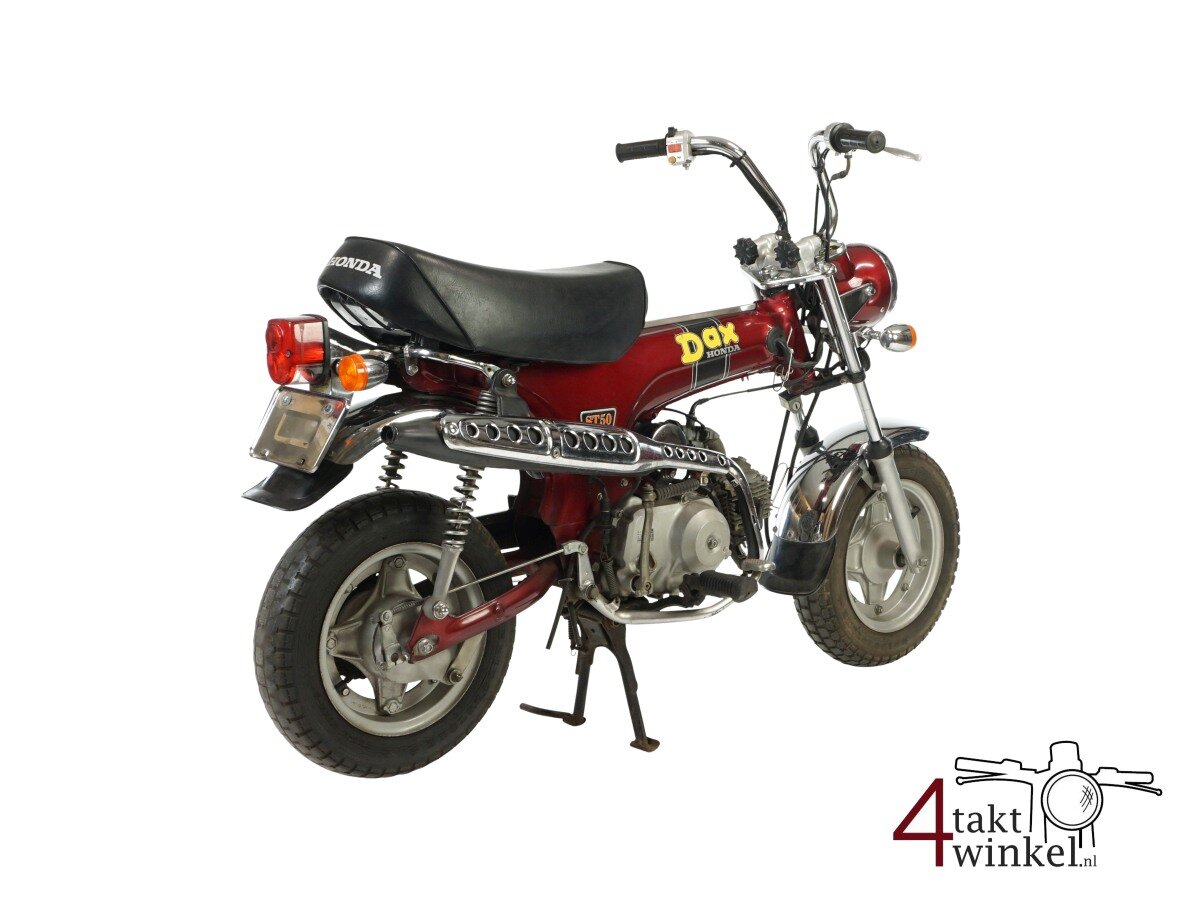 &Agrave; louer: Honda Dax, red, 8345km