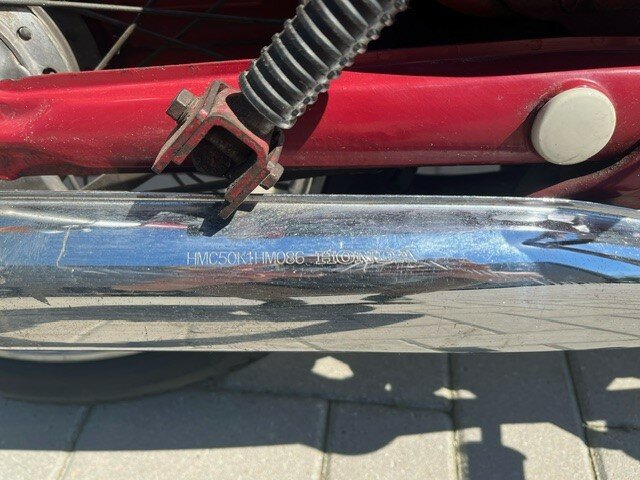 VENDU! Honda C70 OT, rouge, 21348m