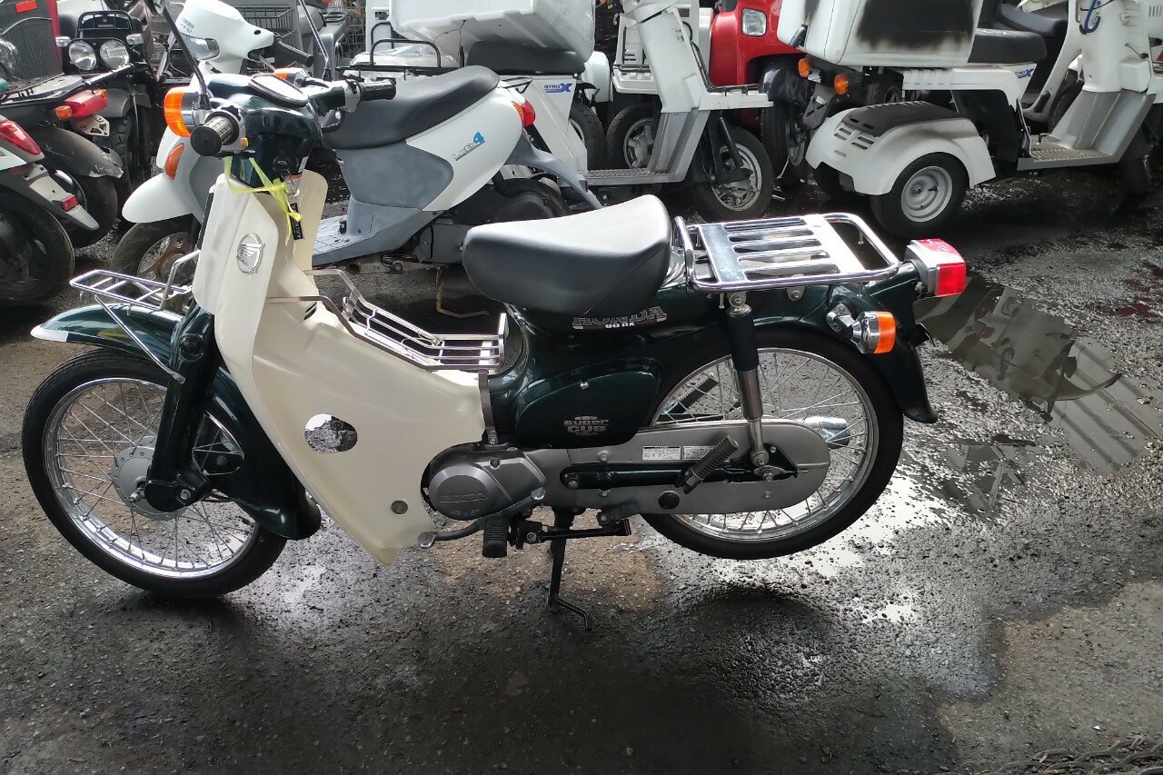 VENDU: Honda C90 NT, Japonais, Vert, 7042 km
