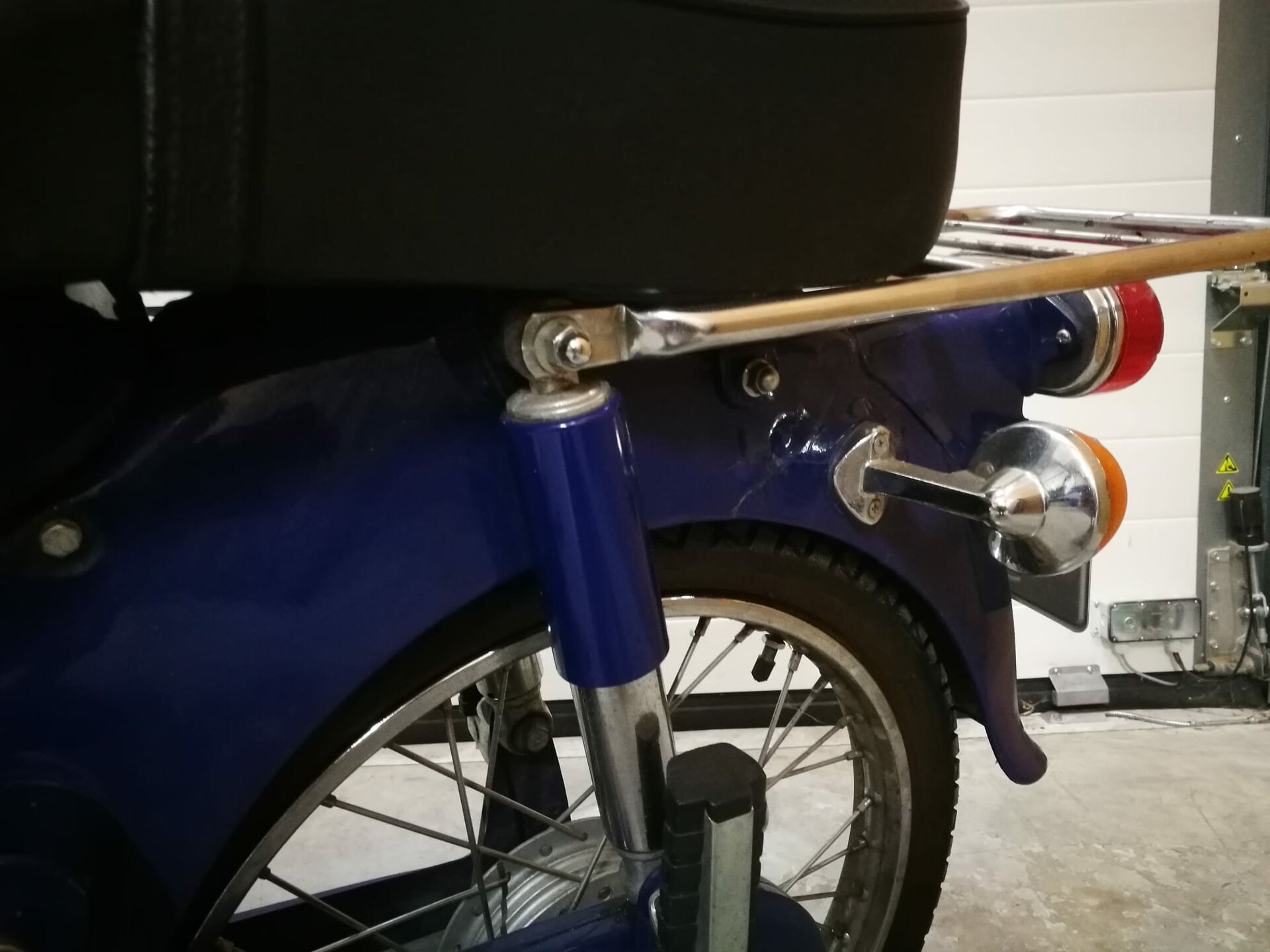 Honda C50 OT, cyclomoteur &agrave; restaurer