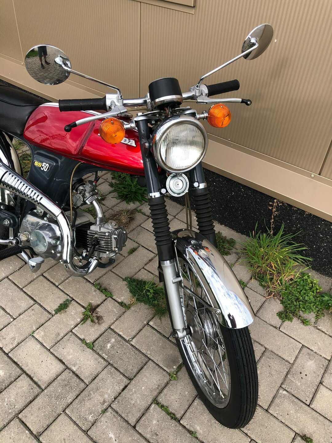 Honda SS50 K1 &ndash; Enti&egrave;rement restaur&eacute;e, avec carte grise (Immatriculation NL)
