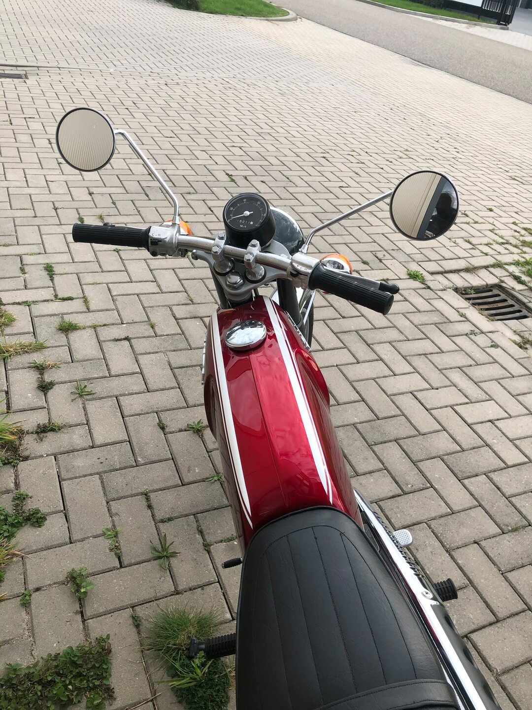 Honda SS50 K1 &ndash; Enti&egrave;rement restaur&eacute;e, avec carte grise (Immatriculation NL)
