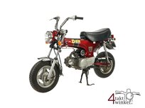 &Agrave; louer: Honda Dax, red, 8345km