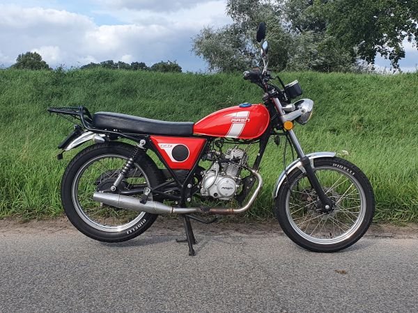 VERKOCHT! Mash Fifty, 50cc, rood, 14092km - 4taktwinkel.nl