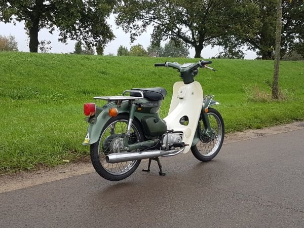 Verkocht! Honda C70 K1 Japans, groen, 8332km, met kenteken