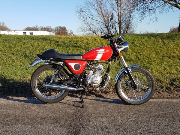 VERKOCHT ! Mash Fifty, 50cc, rood, 3726km