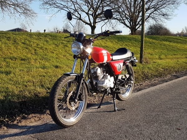 VERKOCHT ! Mash Fifty, 50cc, rood, 3726km