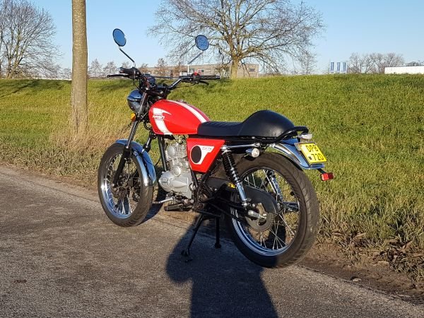 VERKOCHT ! Mash Fifty, 50cc, rood, 3726km