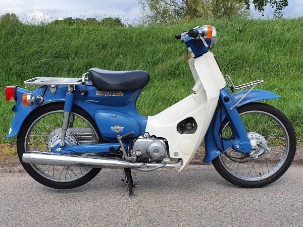 Verkocht! Honda C50 NT Japans, blauw, 6145 km