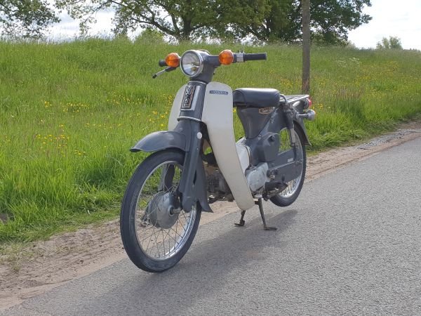 VERKOCHT ! Honda C50 OT Japans, grijs, 2565 km