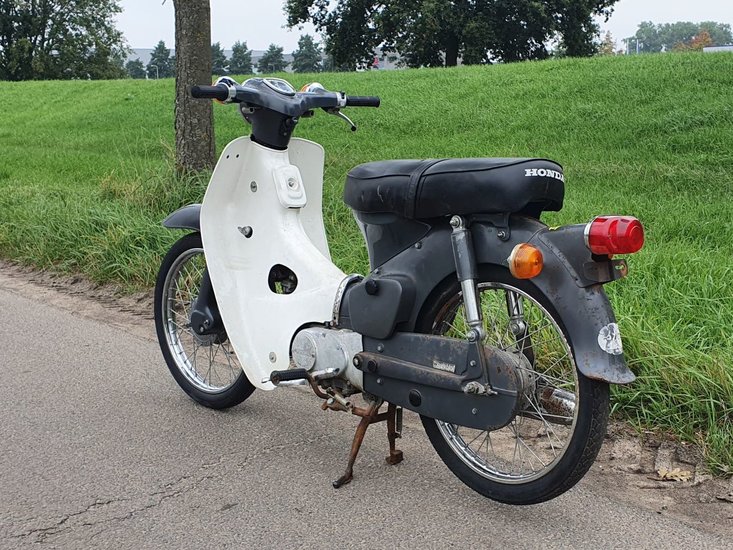 VENDU ! Honda C50 OT Japanese, gray, 5897 km, with papers