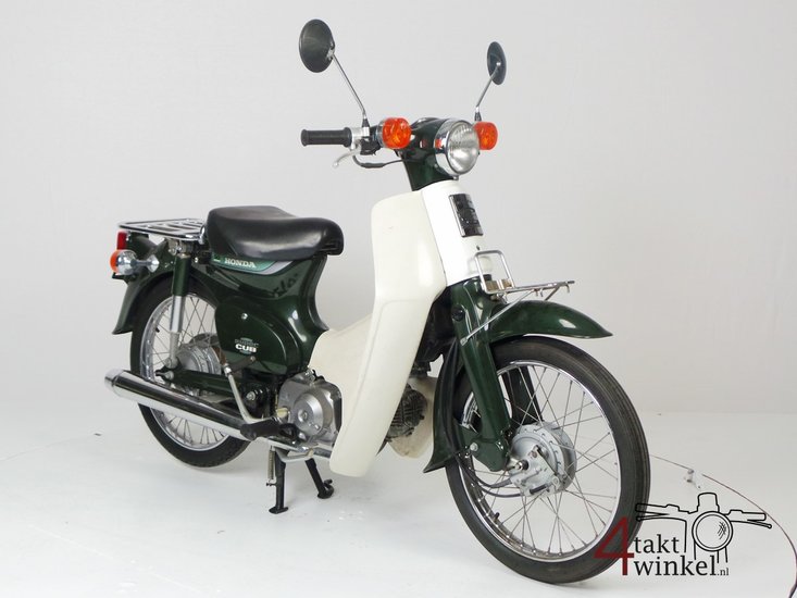 VENDU Honda C50 NT Japanese, green, 5800 km