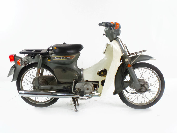 VENDU Honda C70 Japanese, gray, 6785km, with papers!