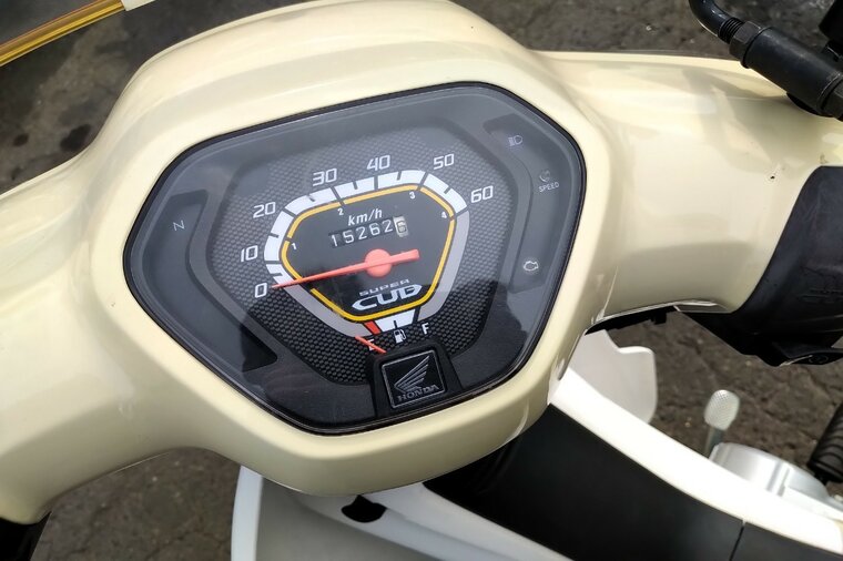 Honda C50 2012, beige, 15262km