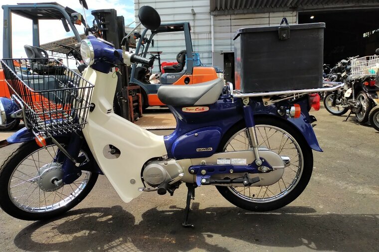 VENDU ! Honda C50 Presscub, blue, 7527km