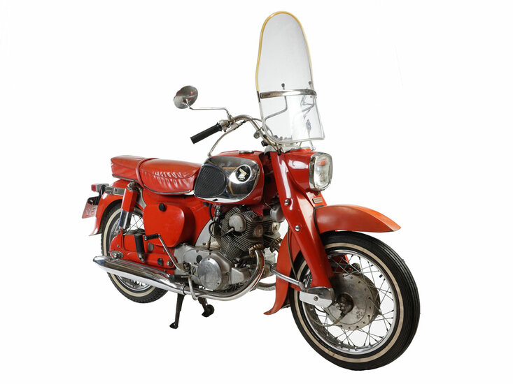 Honda CA78 Dream, red, 10923km, avec d&#039;immatriculation