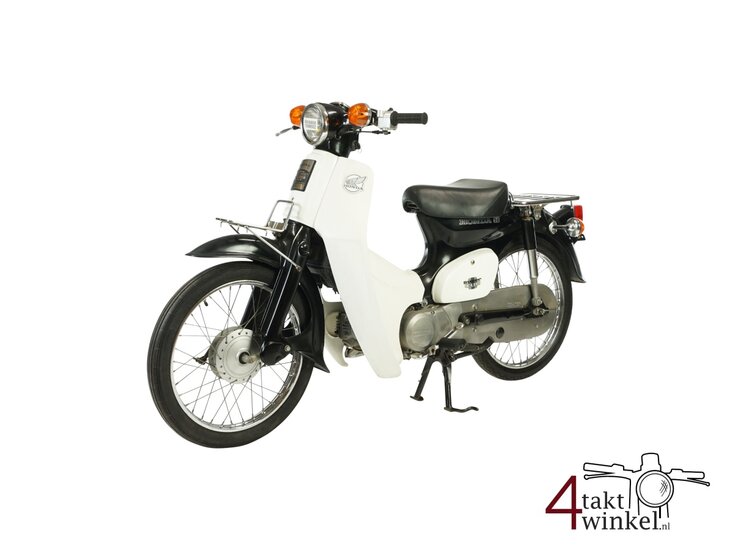 Sold! Honda C50 NT, noir, 13178km