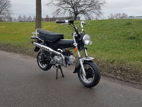 Verkocht! Zhenhua Dax 50cc, EFI, Euro4, Zwart - 4taktwinkel.nl