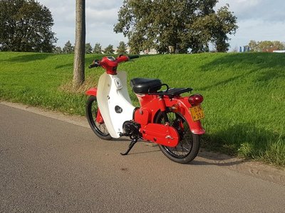 Gerestaureerd! Honda C50 OT Japans (11-2015) Rood, 3321 km, met kenteken!