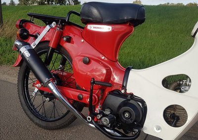 Gerestaureerd! Honda C50 OT Japans (11-2015) Rood, 3321 km, met kenteken!