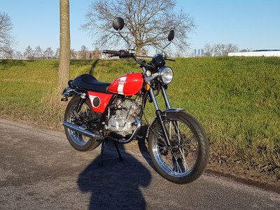 VERKOCHT ! Mash Fifty, 50cc, rood, 3726km