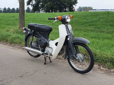 VENDU ! Honda C50 OT Japanese, gray, 5897 km, with papers