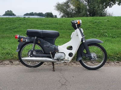 VENDU ! Honda C50 OT Japanese, gray, 5897 km, with papers