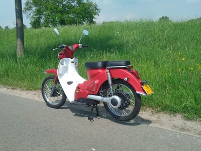Vendu! Cineco E-Classic, 1000w, Electrique, Rouge