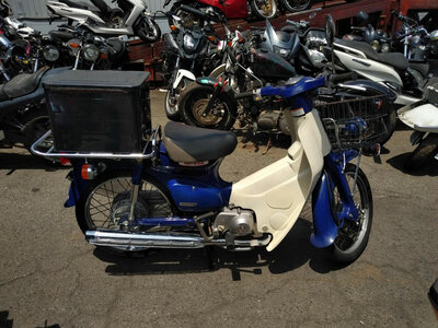 VENDU! Honda C50 PressCub, blue, 25149km