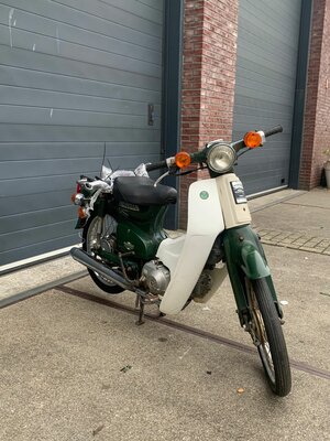 Honda C50, avec le travail