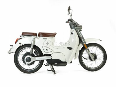 VENDU! Motron Cubertino 1500w, electric, white, 1050km