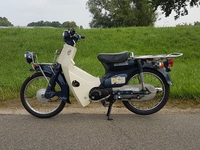 Storage. Honda C50 NT Japans, EFI, press Cub, with papers!