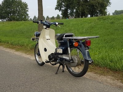 Storage. Honda C50 NT Japans, EFI, press Cub, with papers!