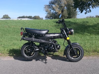 ÉPUISÉ! Skymax Flat Line, EFI, 50cc, Euro4, Dark