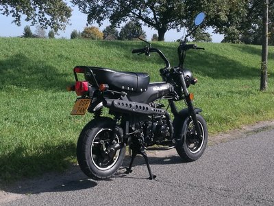 ÉPUISÉ! Skymax Flat Line, EFI, 50cc, Euro4, Dark