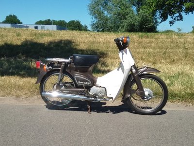 Honda C50 NT Japans, bruin, 4525 km, met kenteken